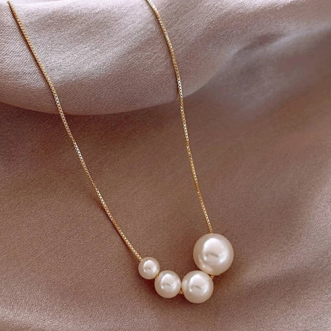 DIANA - FRESHWATER PEARL NECKLACE - SILVER